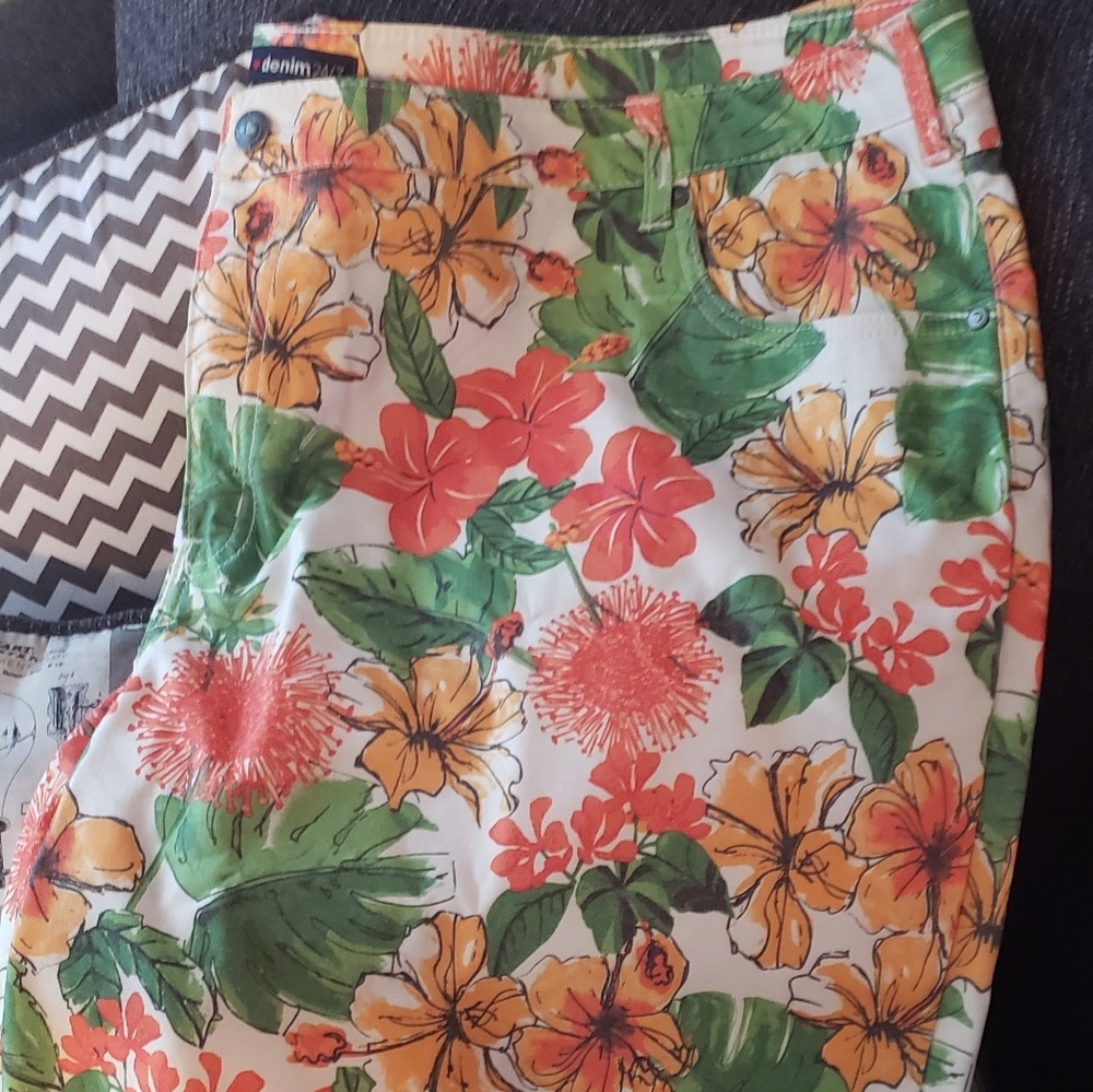 NWOT Denim 24/7 shorts